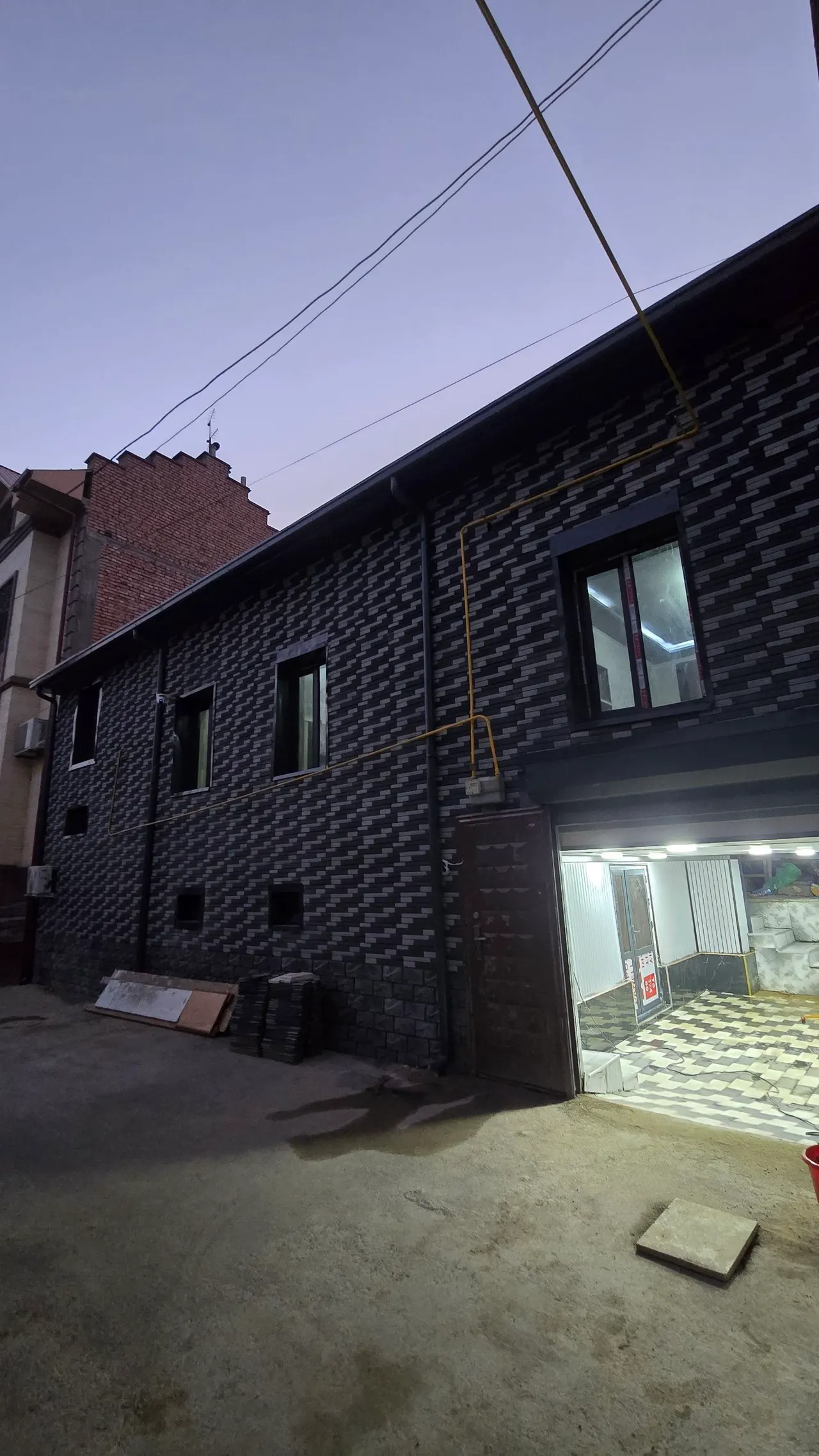 Ижарага берилади 4 хонали ҳовли уй, 2 сотих, 2 қаватли — Сергели тумани