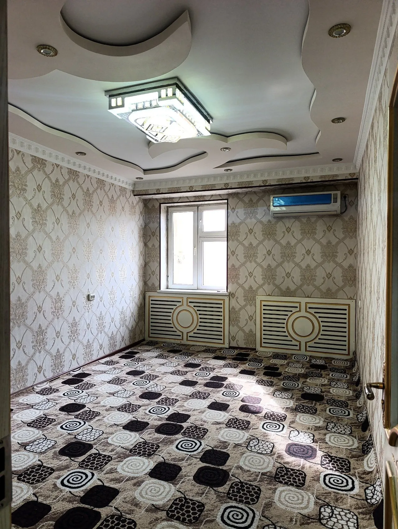 Сотилади 1 хонали квартира, 54 м², 4/12 қават — Шайхонтоҳур тумани