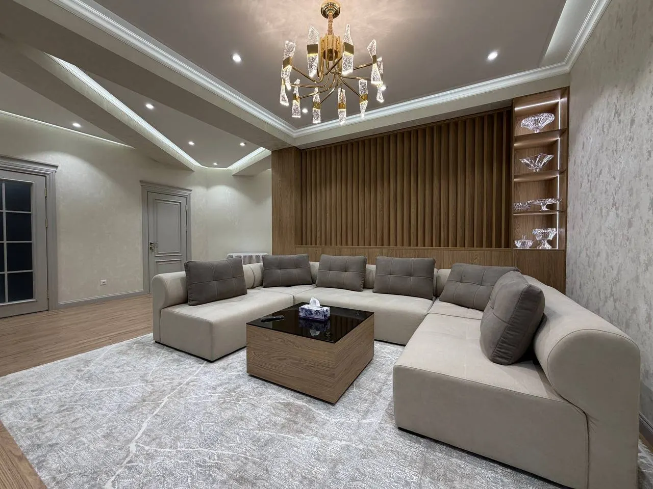 Продаётся 4-комнатная квартира, 125 м², 5/10 этаж — Юнусабадский район