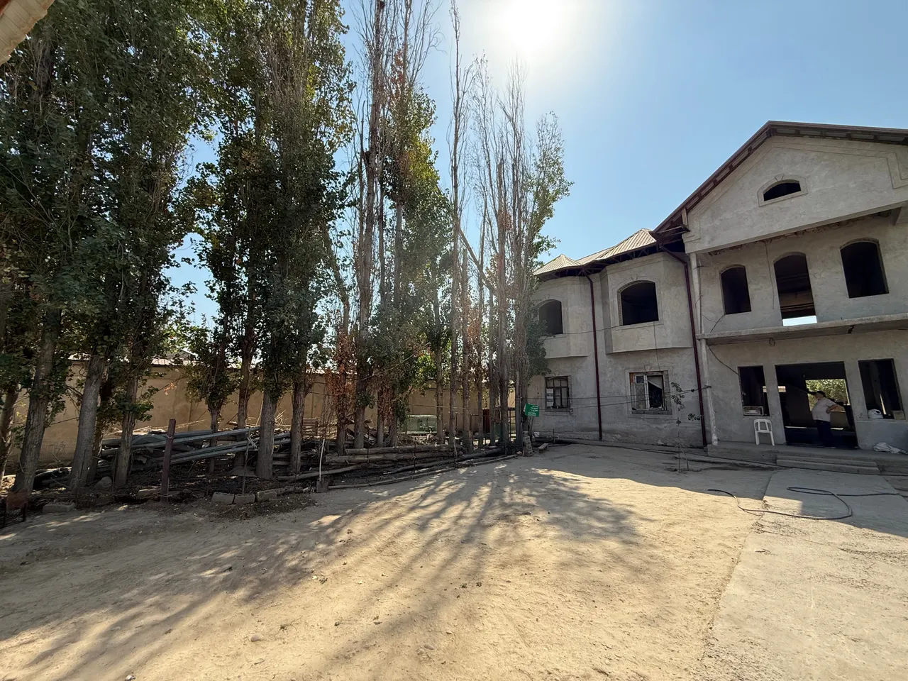 Sotiladi 6 xonali hovli uy, 3.8 sotix — Sergeli tumani
