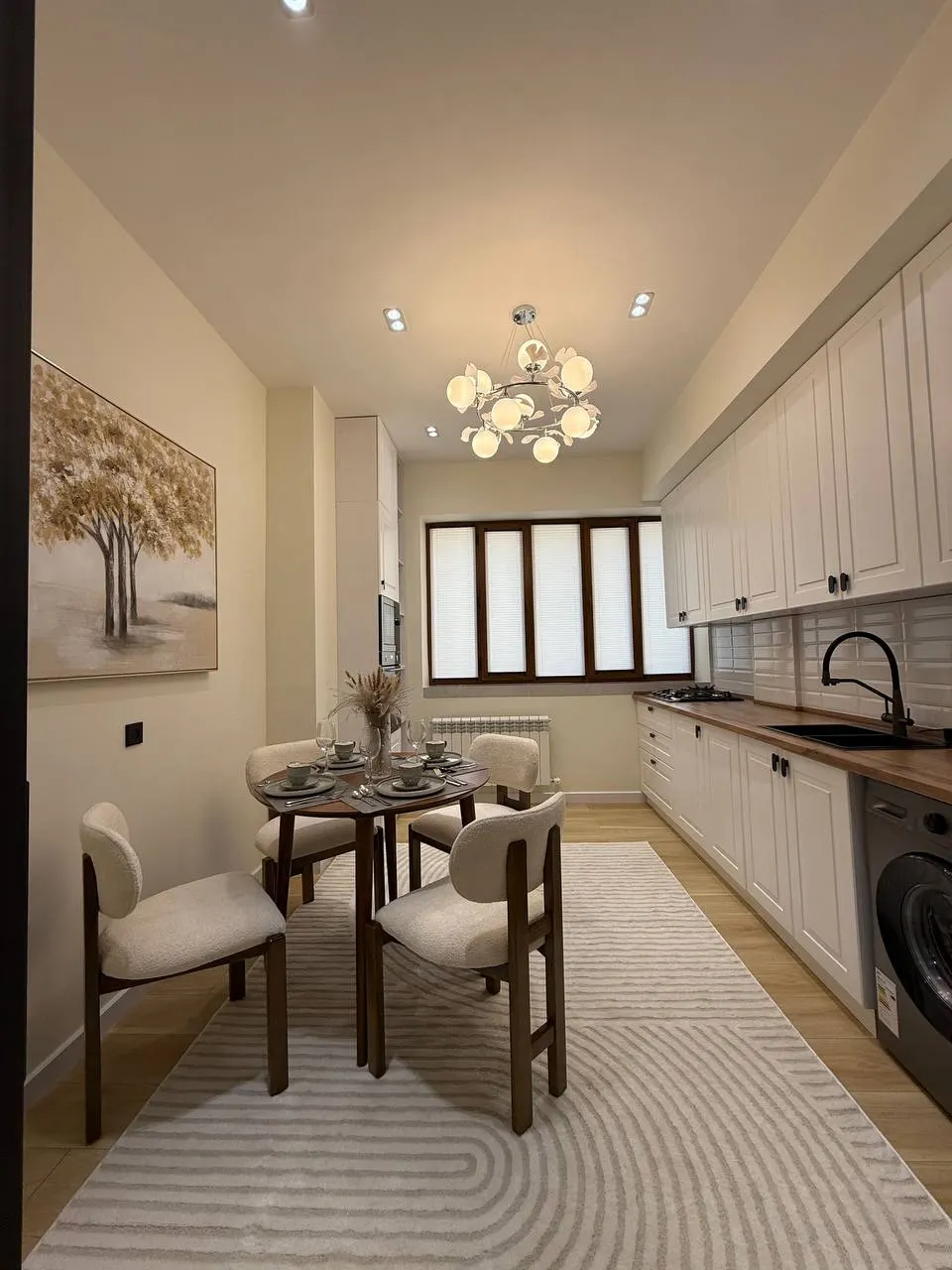 Продаётся 4-комнатная квартира, 80 м², 3/9 этаж — Яккасарайский район