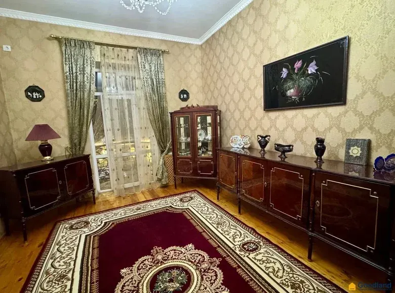 Продаётся 3-комнатная квартира, 85 м², 3/3 этаж — Яккасарайский район
