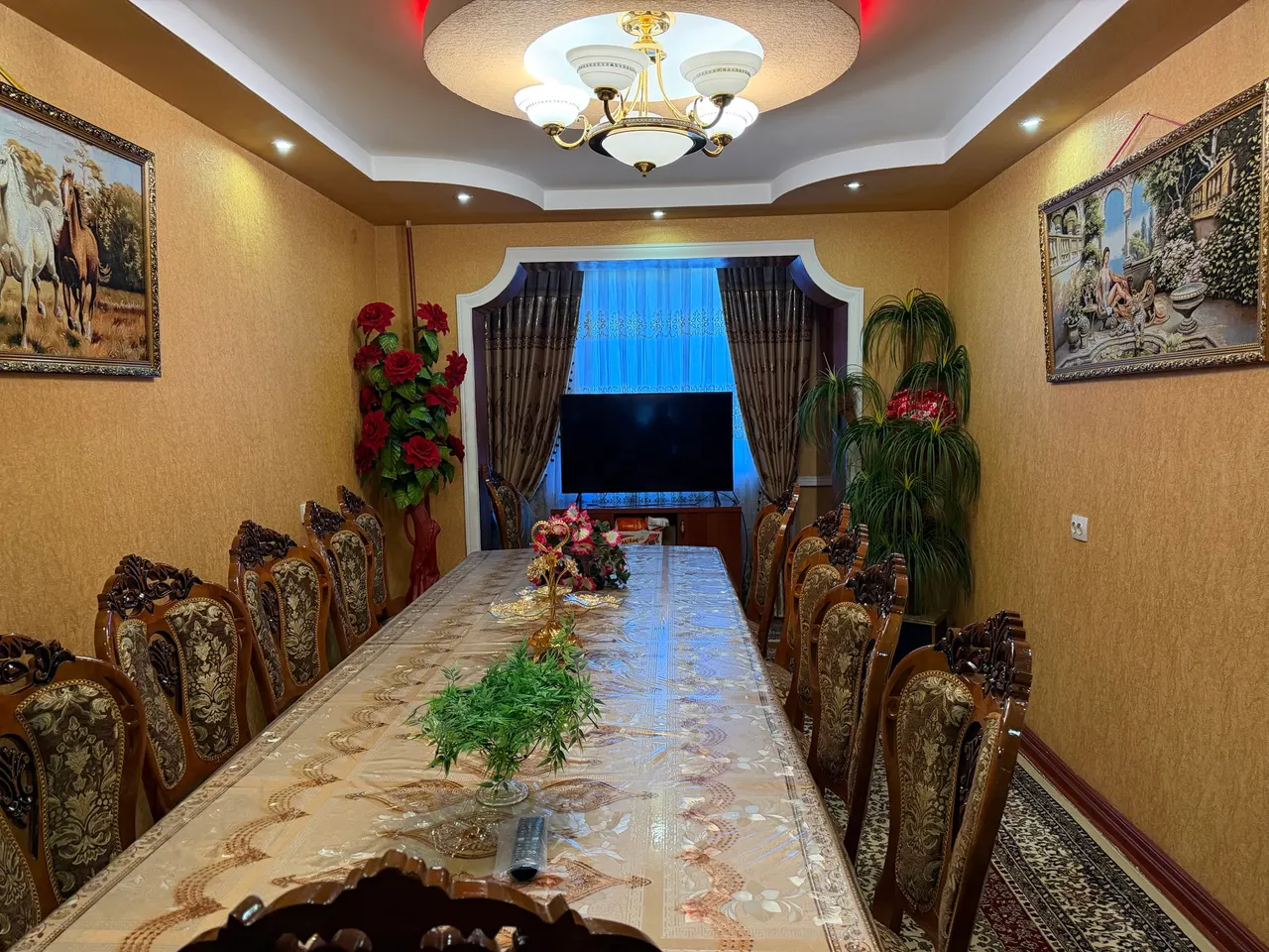 Сотилади 4 хонали квартира, 80 м², 2/4 қават — Бухоро шаҳри