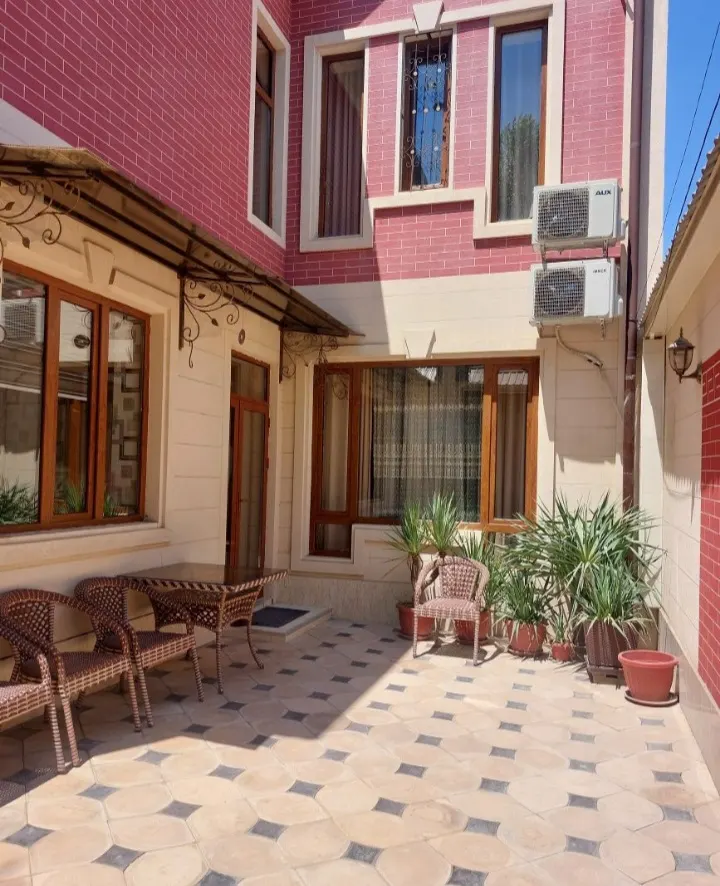 Ijaraga beriladi 5 xonali hovli uy, 120 m², 2 qavatli — Mirobod tumani