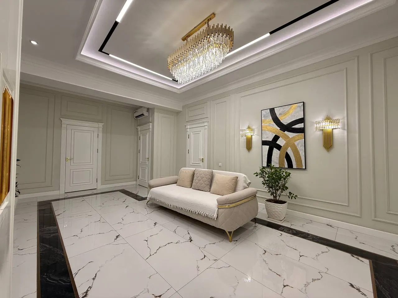 Sotiladi 4 xonali kvartira, 126 m², 5/10 qavat — Mirzo Ulugʻbek tumani