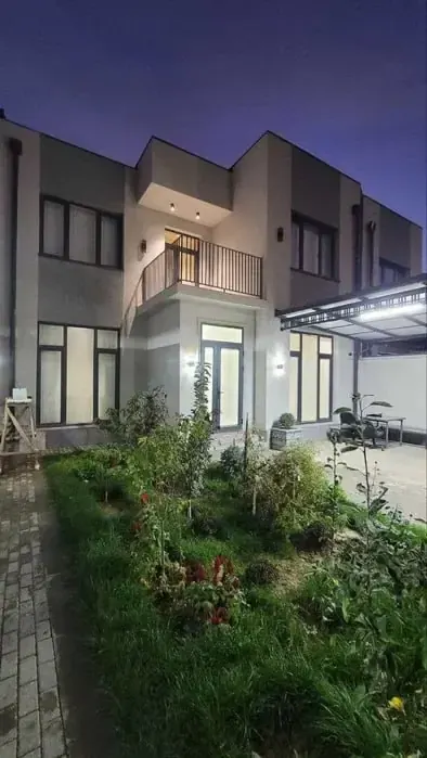 Ijaraga beriladi 5 xonali hovli uy, 250 m², 2 qavatli — Mirzo Ulugʻbek tumani