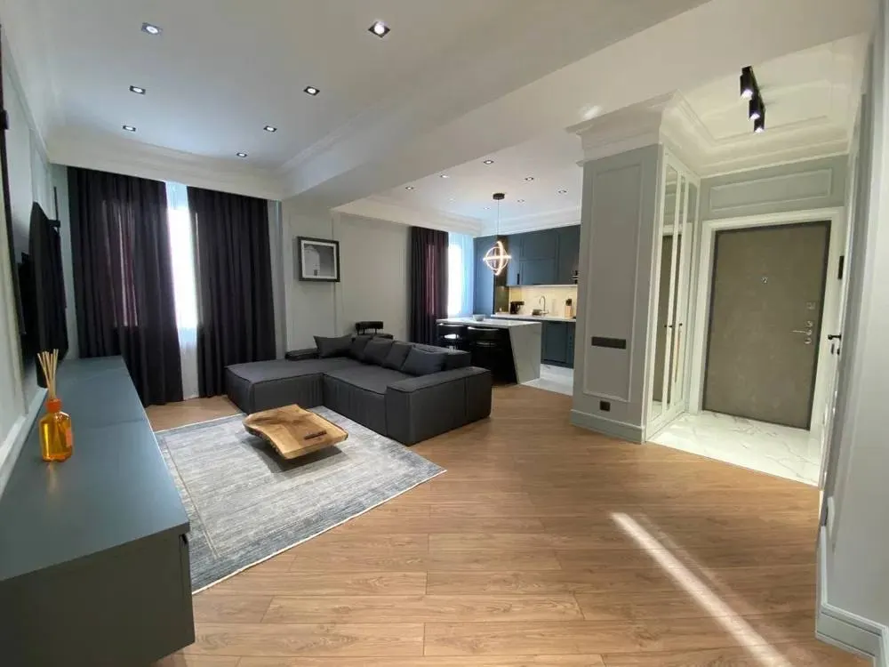 Сдаётся 3-комнатная квартира, 120 м², 4/9 этаж — Мирабадский район