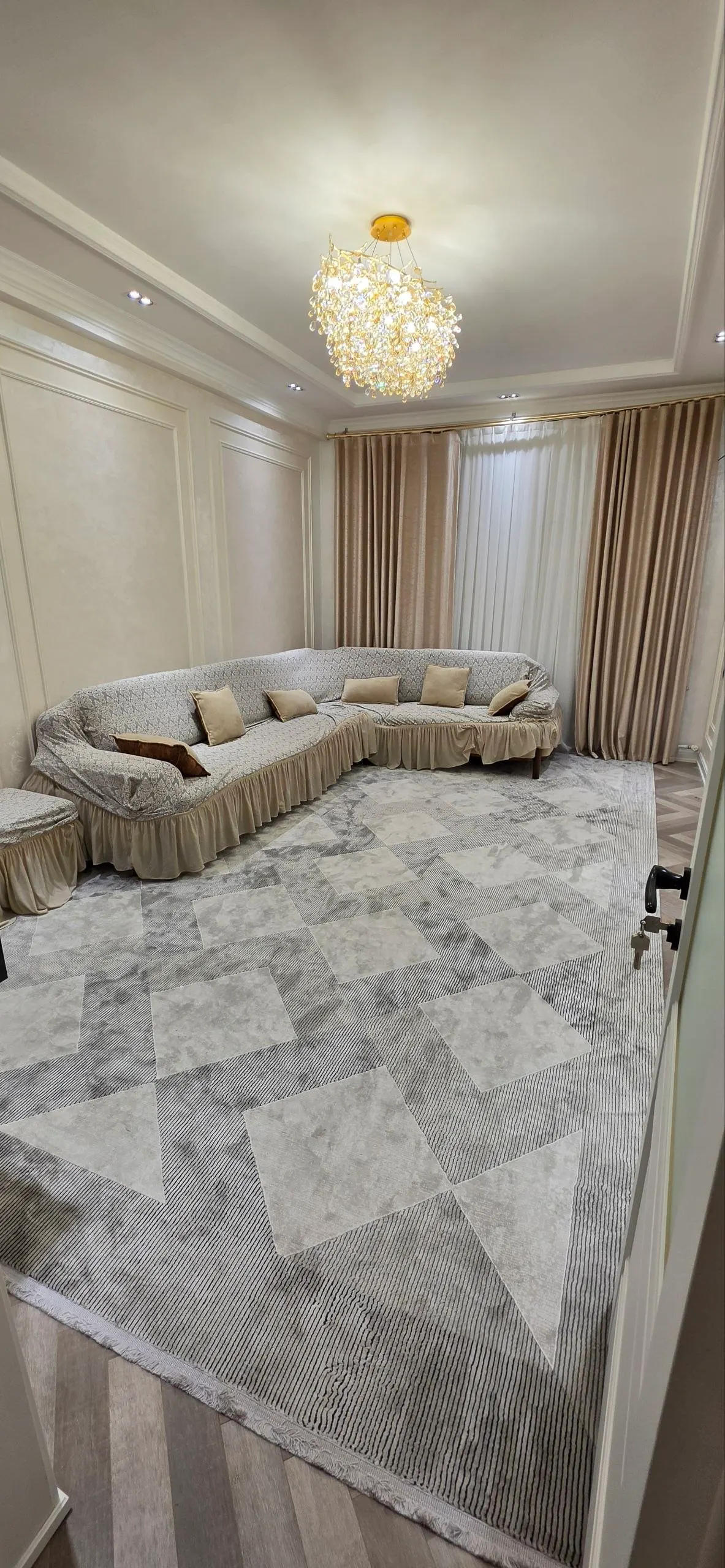 Сдаётся 2-комнатная квартира, 80 м², 11/12 этаж — Яккасарайский район