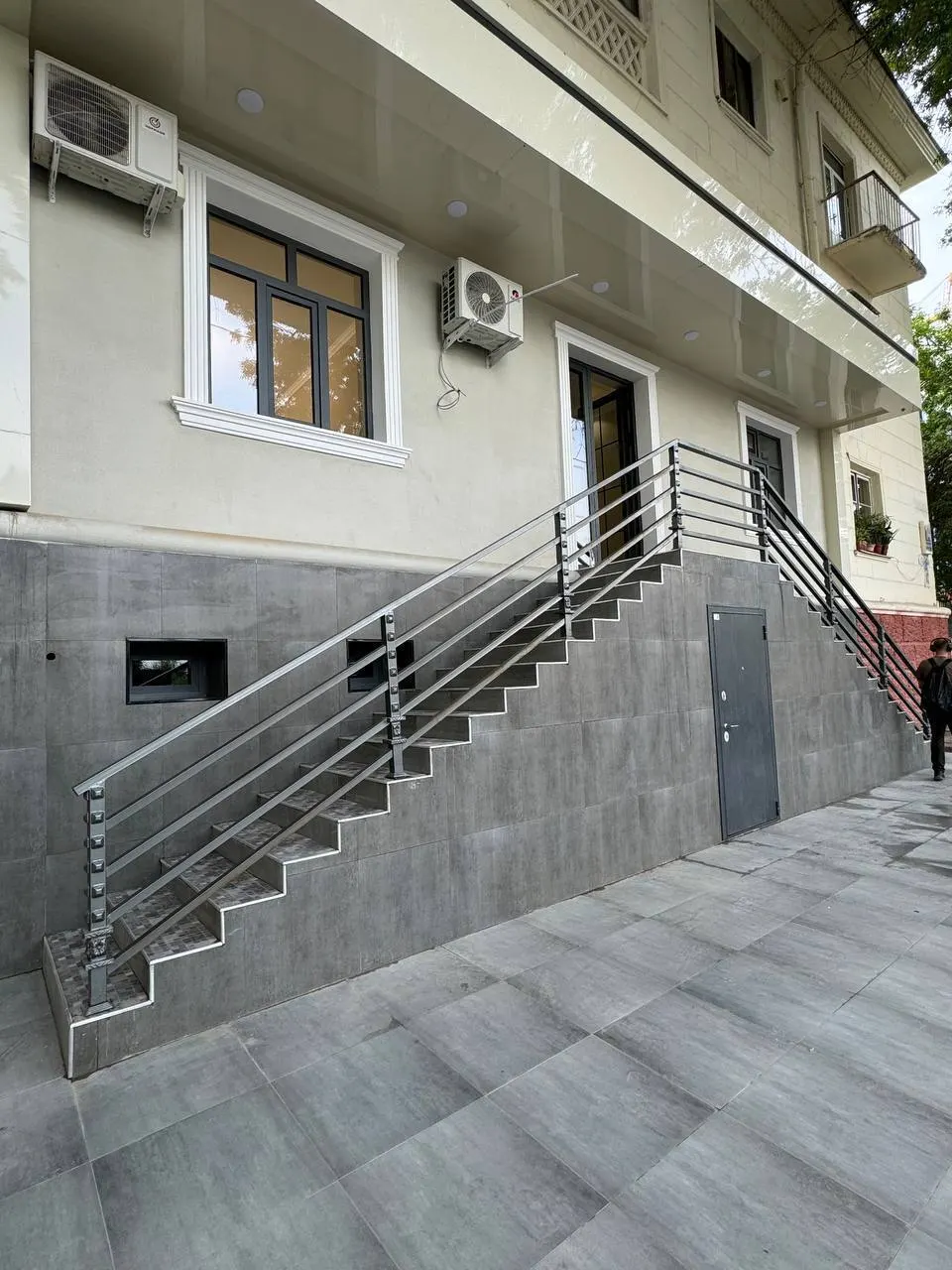 Продаётся коммерческое помещение, 200 м², 1/1 этаж — Яккасарайский район