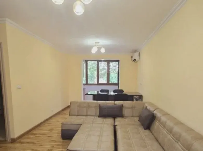Ijaraga beriladi 4 xonali kvartira, 80 m², 5/5 qavat — Yakkasaroy tumani