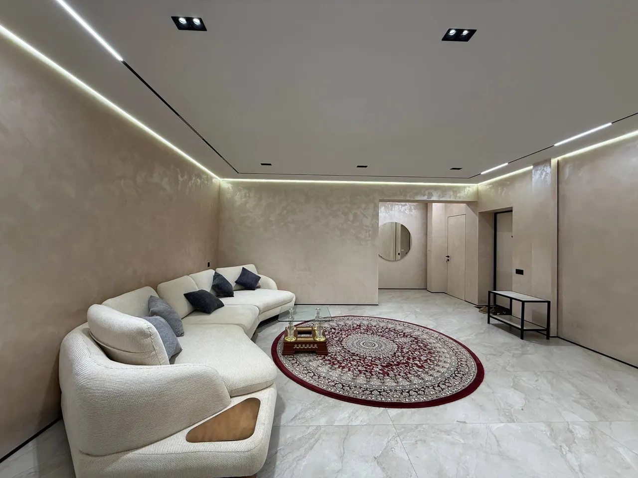 Сдаётся 2-комнатная квартира, 70 м², 1/4 этаж — Мирзо-Улугбекский район