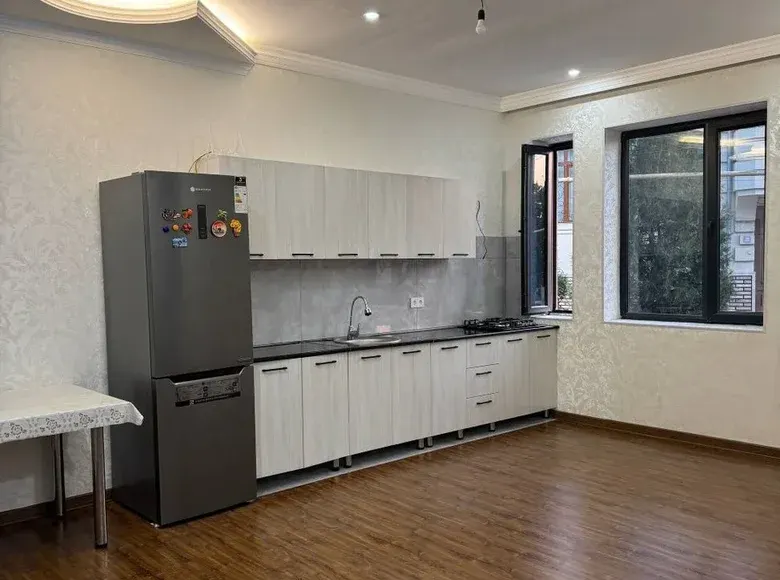 Sotiladi 4 xonali hovli uy, 1 sotix, 125 m², 2/2 qavat — Uchtepa tumani