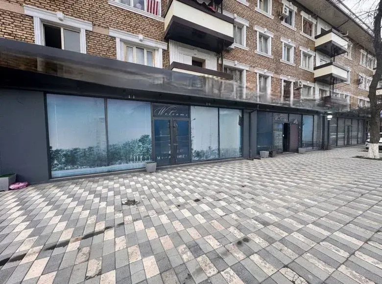 Сотилади тижорат биноси, 250 м² — Олмазор тумани