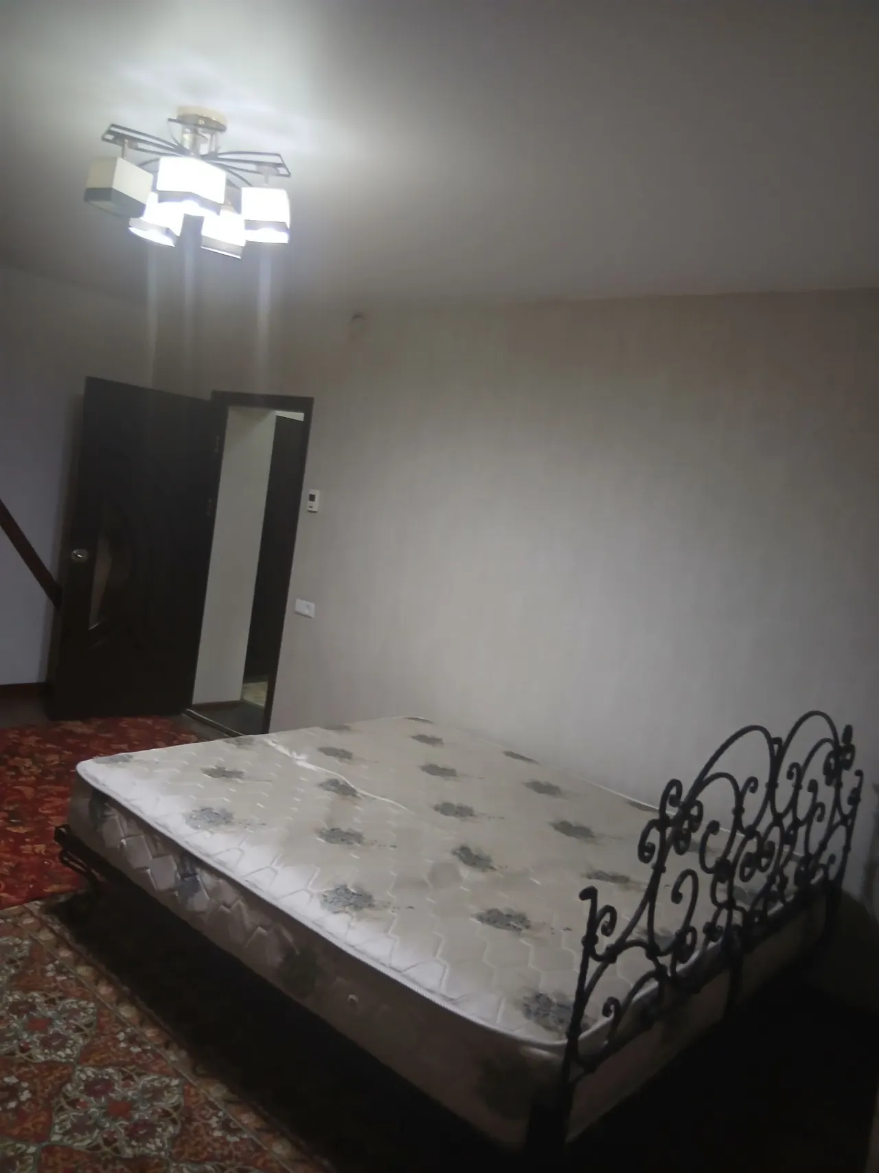 Ijaraga beriladi 1 xonali kvartira, 42 m², 1/4 qavat — Mirzo Ulugʻbek tumani