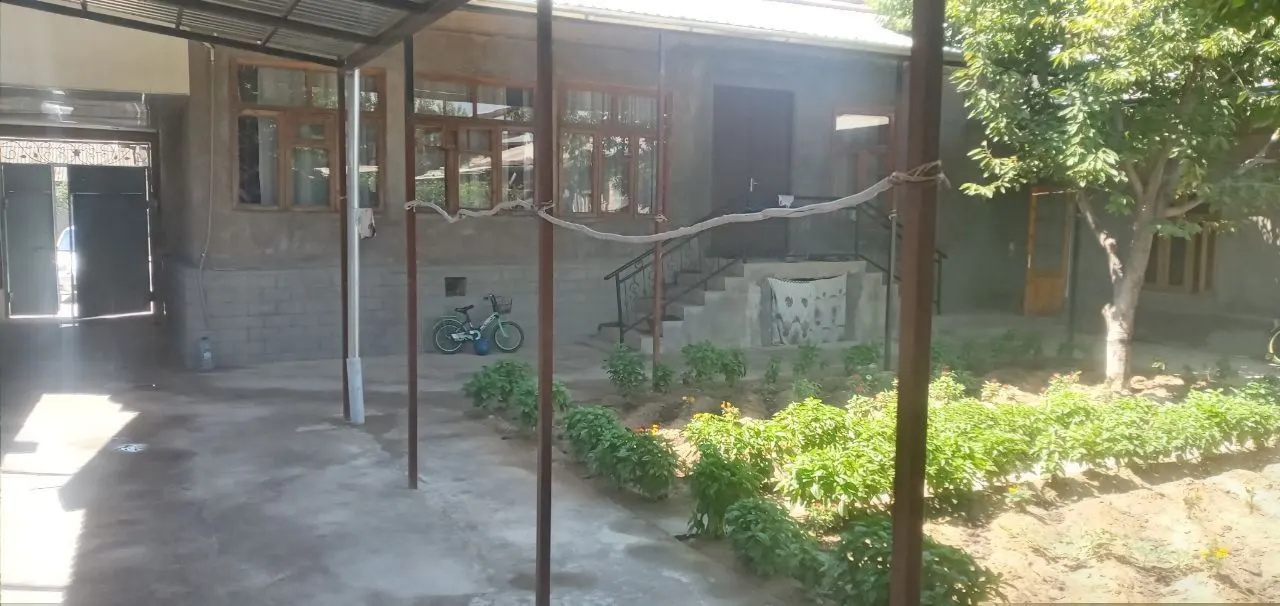 Sotiladi hovli uy, 6 sotix, 1 qavatli — Toshkent tumani
