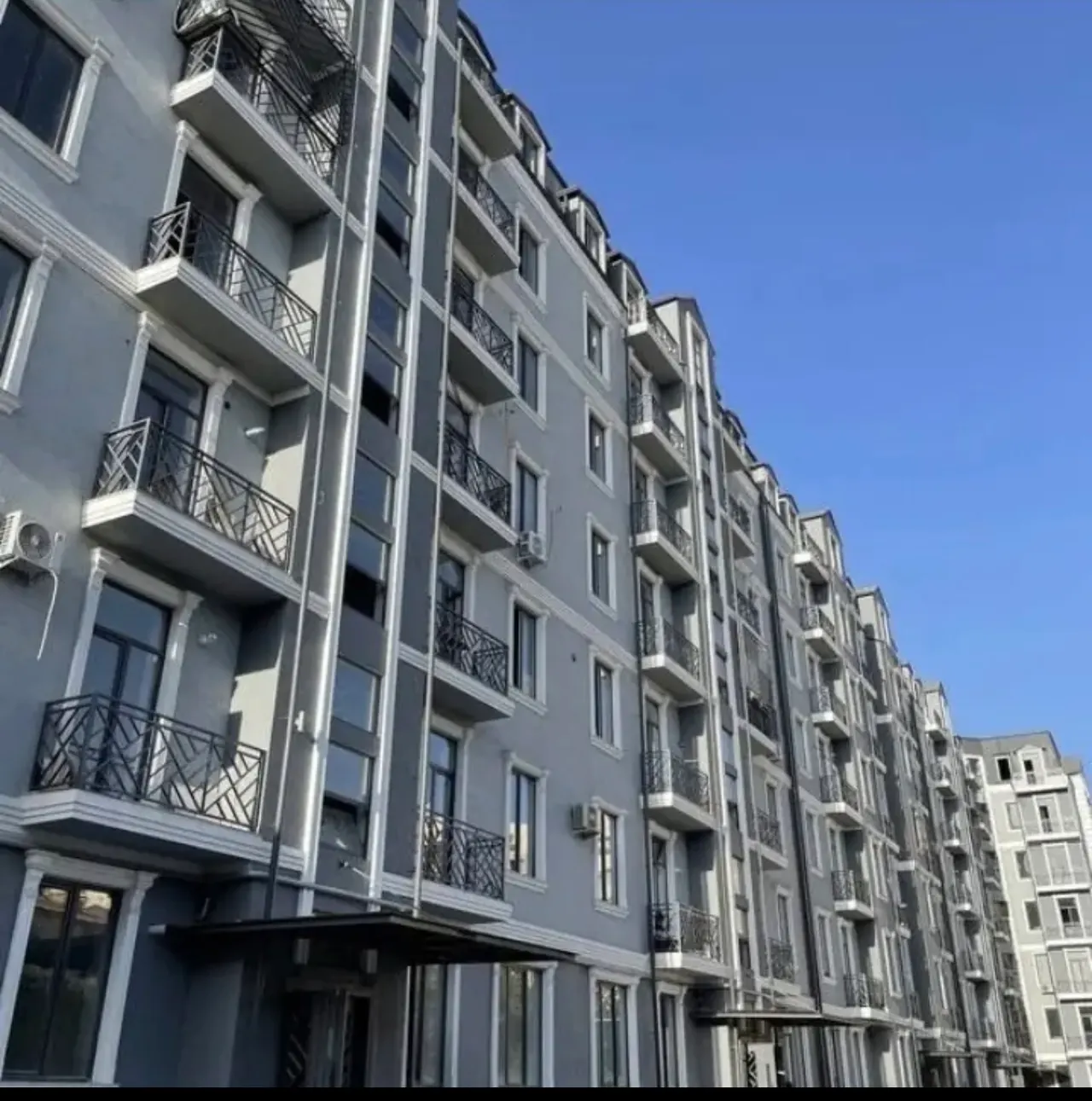 Sotiladi 4 xonali kvartira, 44.5 m², 1/7 qavat — Shayxontohur tumani