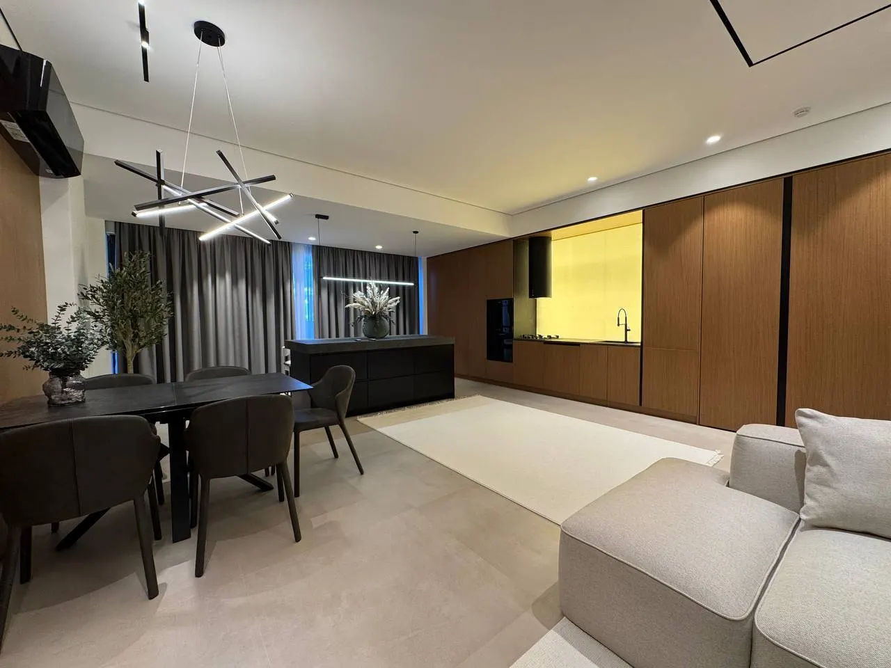 Сдаётся 3-комнатная квартира, 120 м², 7/10 этаж — Мирабадский район