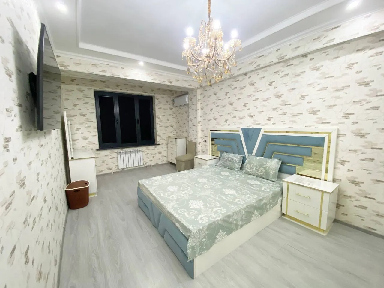 Ижарага берилади 4 хонали квартира, 110 м², 1/8 қават — Самарқанд шаҳри