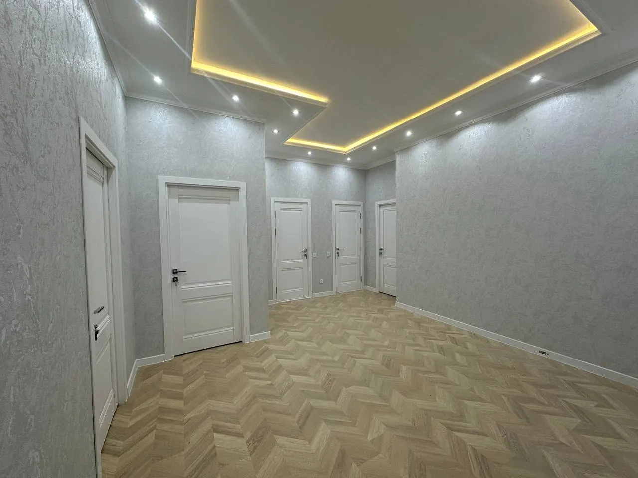 Ижарага берилади 2 хонали квартира, 85 м², 3/8 қават — Мирзо Улуғбек тумани
