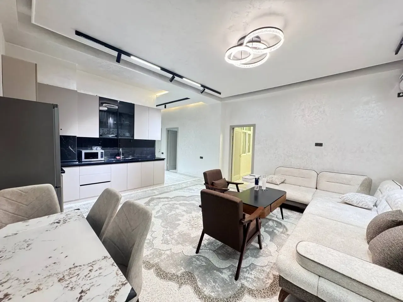 Ижарага берилади 3 хонали квартира, 65 м², 3/13 қават — Мирзо Улуғбек тумани