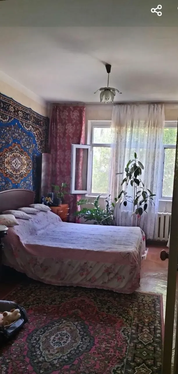 Sotiladi 2 xonali kvartira, 50 m², 1/4 qavat — Mirzo Ulugʻbek tumani
