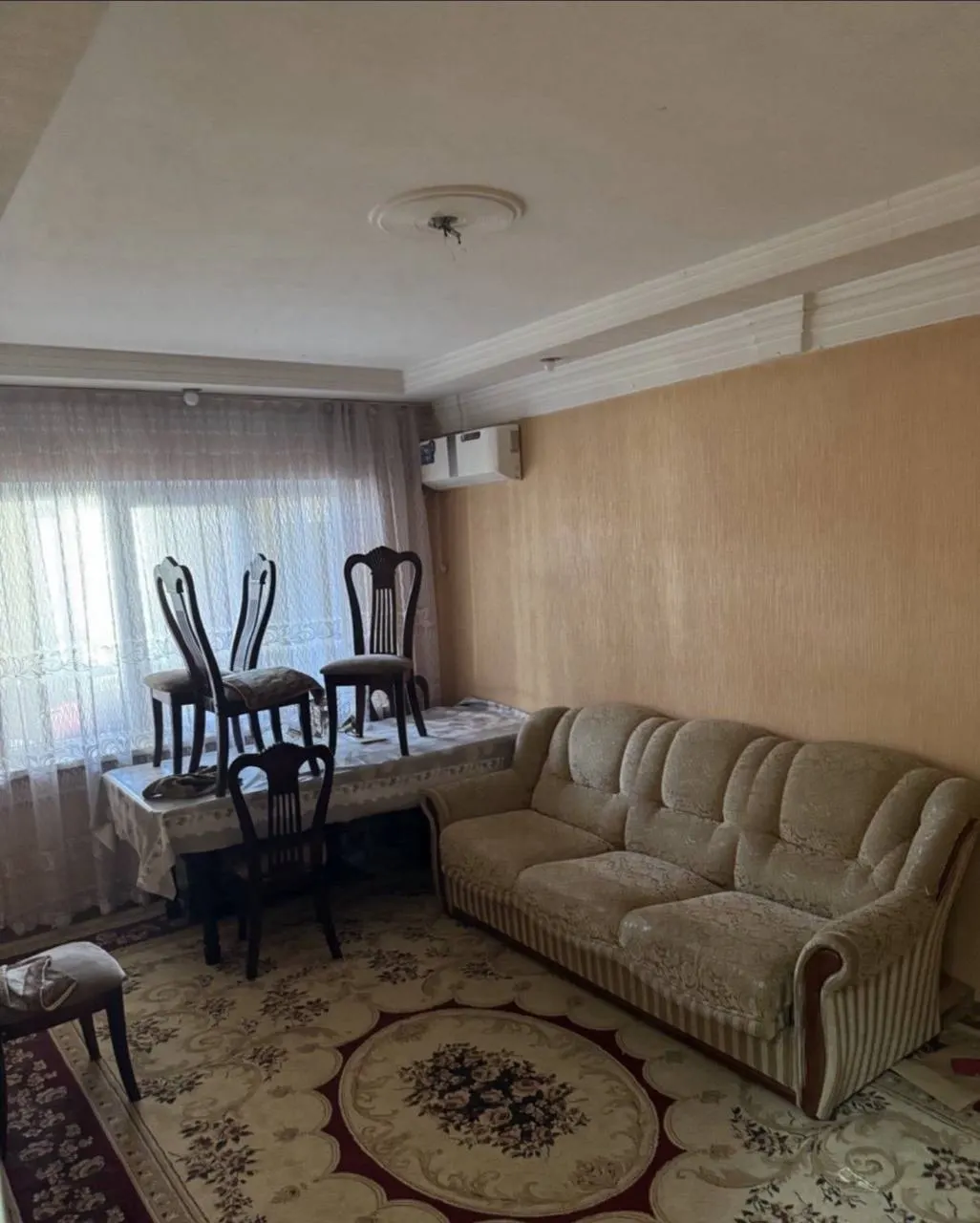 Продаётся 4-комнатная квартира, 94 м², 3/5 этаж — Юнусабадский район