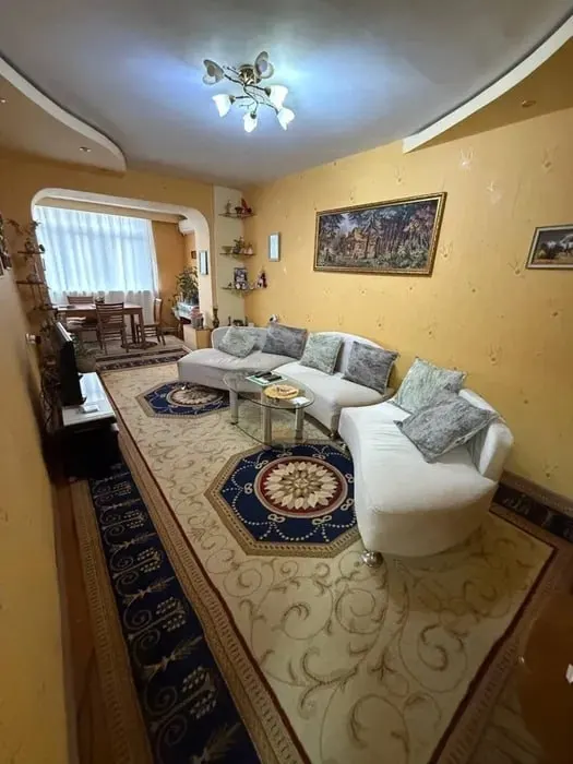 Сотилади 3 хонали квартира, 66 м², 2/5 қават — Мирзо Улуғбек тумани
