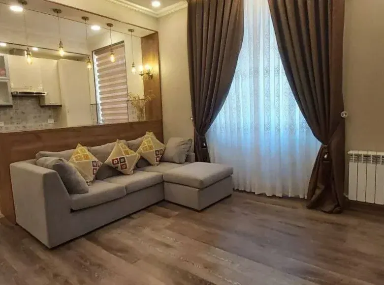 Сдаётся 2-комнатная квартира, 70 м², 3/5 этаж — Мирзо-Улугбекский район