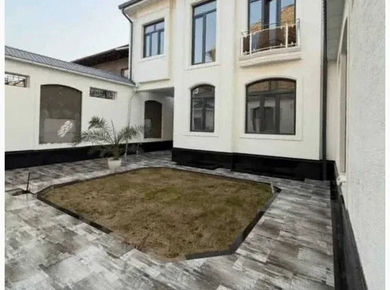 Сотилади 7 хонали ҳовли уй, 200 м² — Сергели тумани