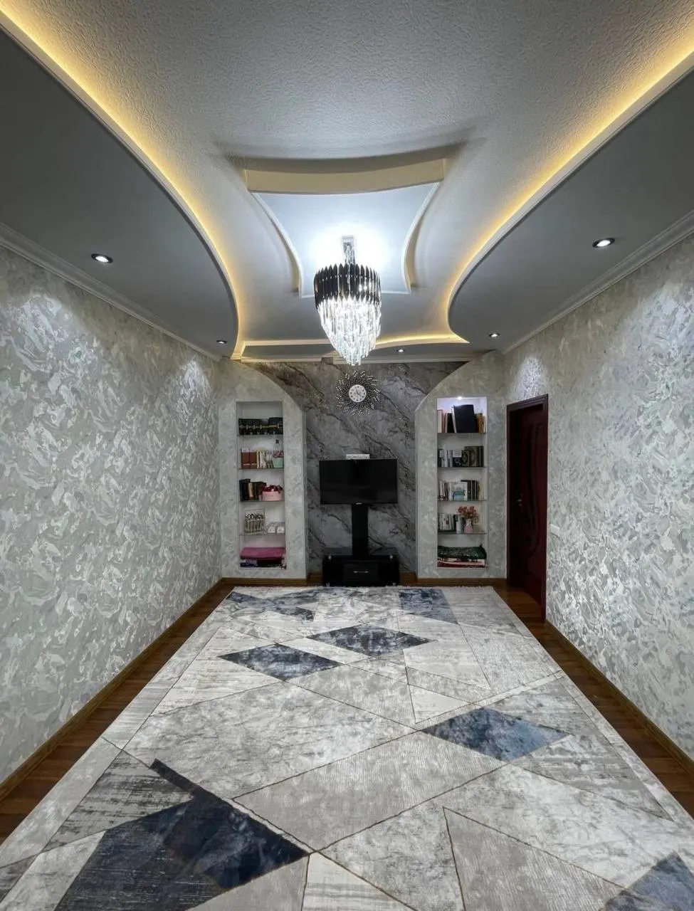 Sotiladi 4 xonali kvartira, 85 m², 1/7 qavat — Mirzo Ulugʻbek tumani