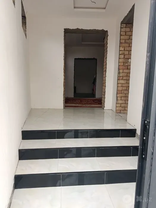 Ижарага берилади 7 хонали квартира, 300 м², 1/2 қават — Сергели тумани