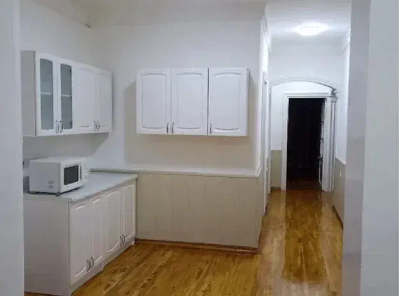 Сотилади 4 хонали квартира, 100 м², 1/5 қават — Юнусобод тумани
