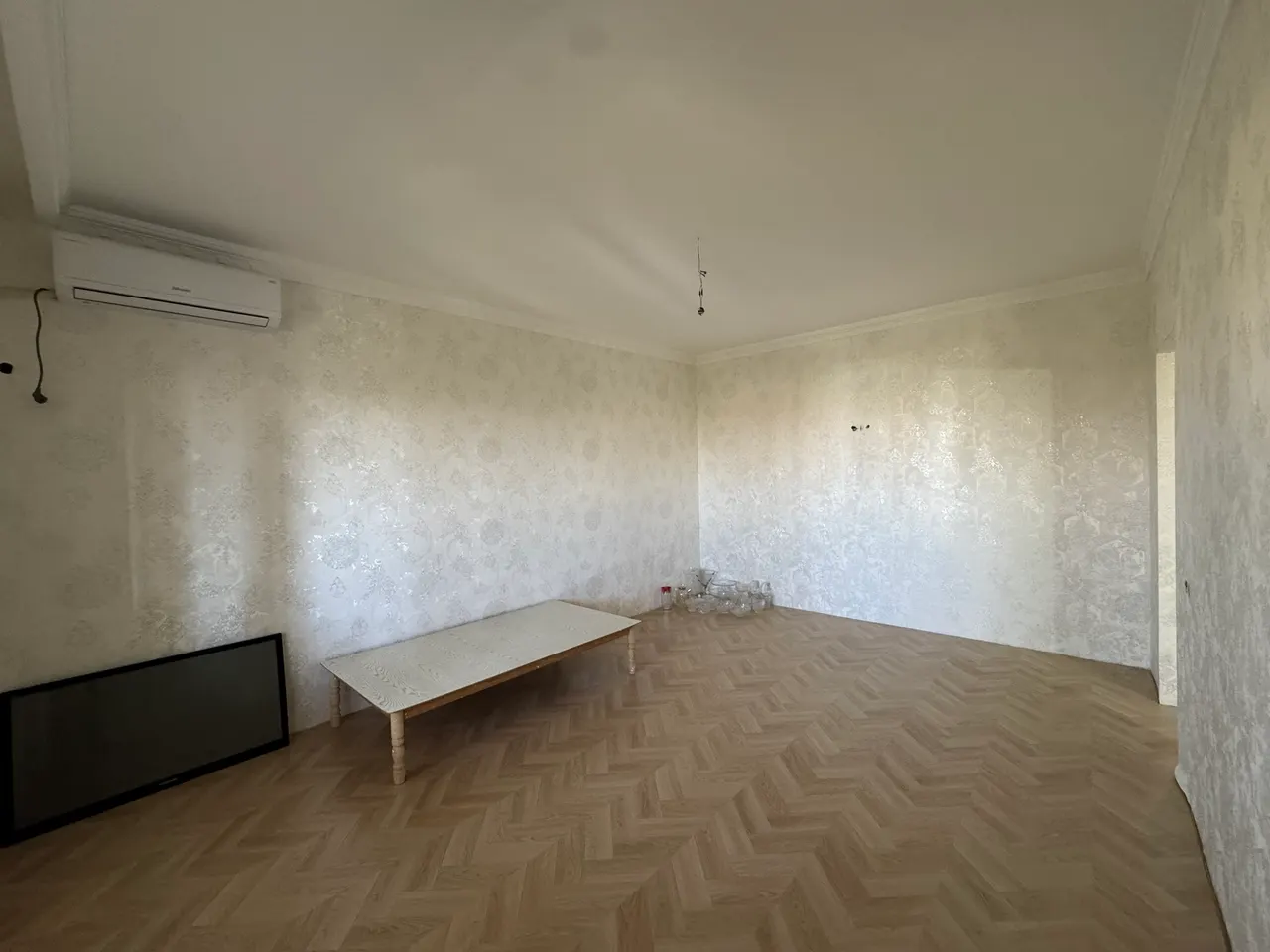 Продаётся 4-комнатная квартира, 110 м², 8/8 этаж — Алмазарский район