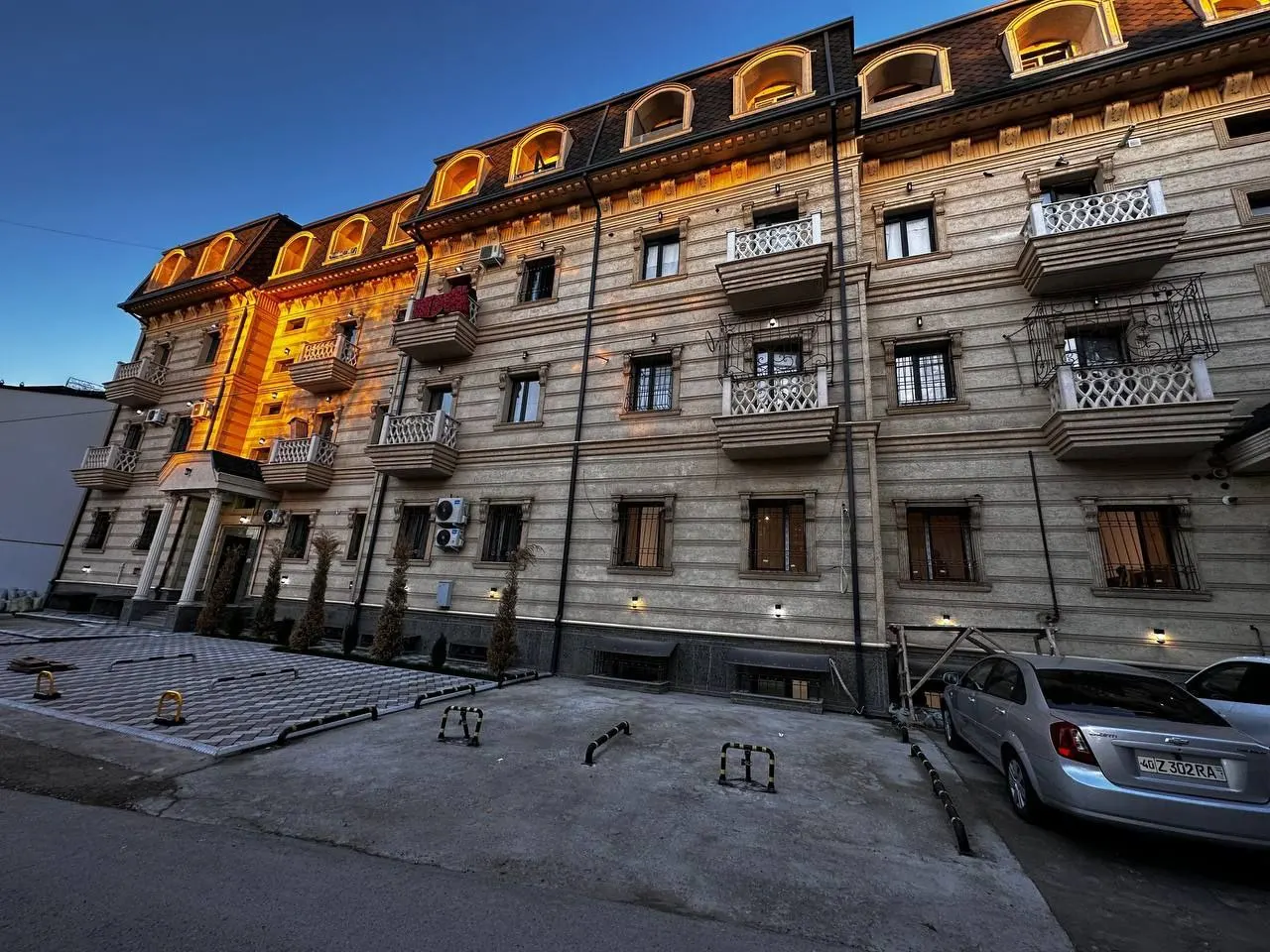 Сотилади 4 хонали квартира, 125 м², 4/4 қават — Мирзо Улуғбек тумани