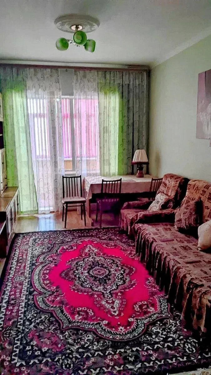 Продаётся 3-комнатная квартира, 76 м², 4/5 этаж — Яккасарайский район