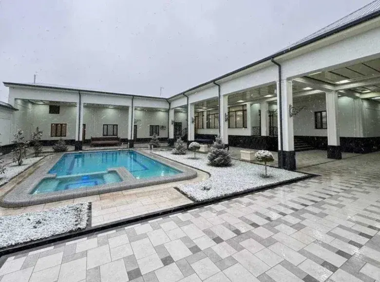 Сотилади 7 хонали ҳовли уй, 10 сотих, 350 м² — Сергели тумани