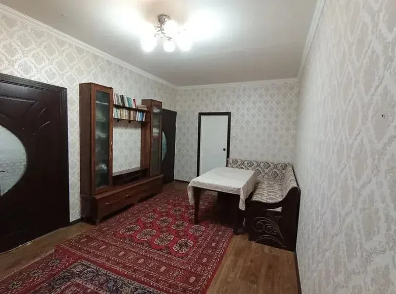 Сотилади 2 хонали квартира, 45 м², 2/4 қават — Мирзо Улуғбек тумани