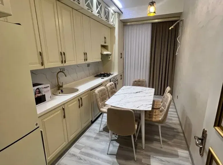 Ижарага берилади 3 хонали квартира, 100 м², 3/9 қават — Мирзо Улуғбек тумани
