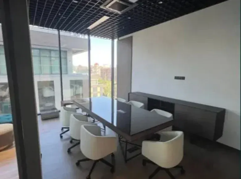 Ijaraga beriladi tijorat binosi, 195 m², 3/5 qavat — Mirobod tumani