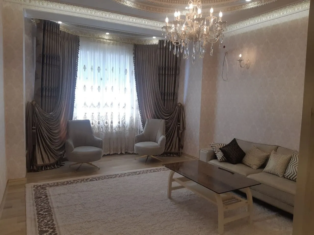 Ijaraga beriladi 4 xonali kvartira, 140 m², 5/8 qavat — Yakkasaroy tumani