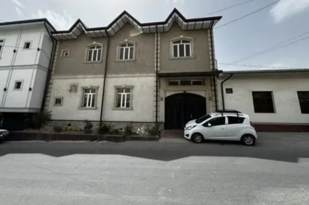 Ijaraga beriladi 7 xonali hovli uy, 3 sotix, 2 qavatli — Shayxontohur tumani