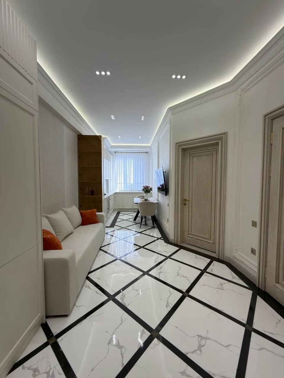 Продаётся 2-комнатная квартира, 40 м², 6/10 этаж — Юнусабадский район