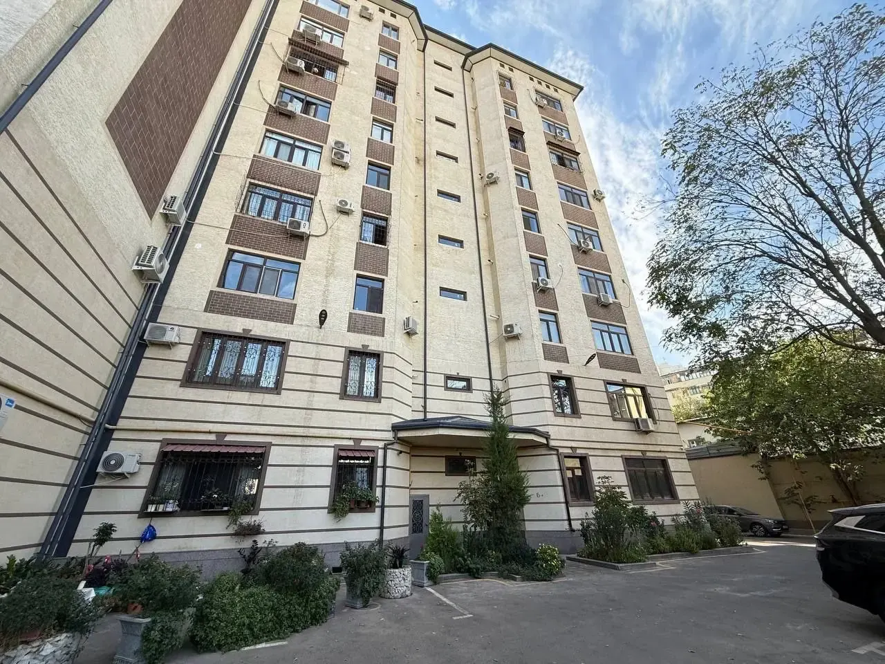 Ижарага берилади 3 хонали квартира, 75 м², 3/9 қават — Яккасарой тумани