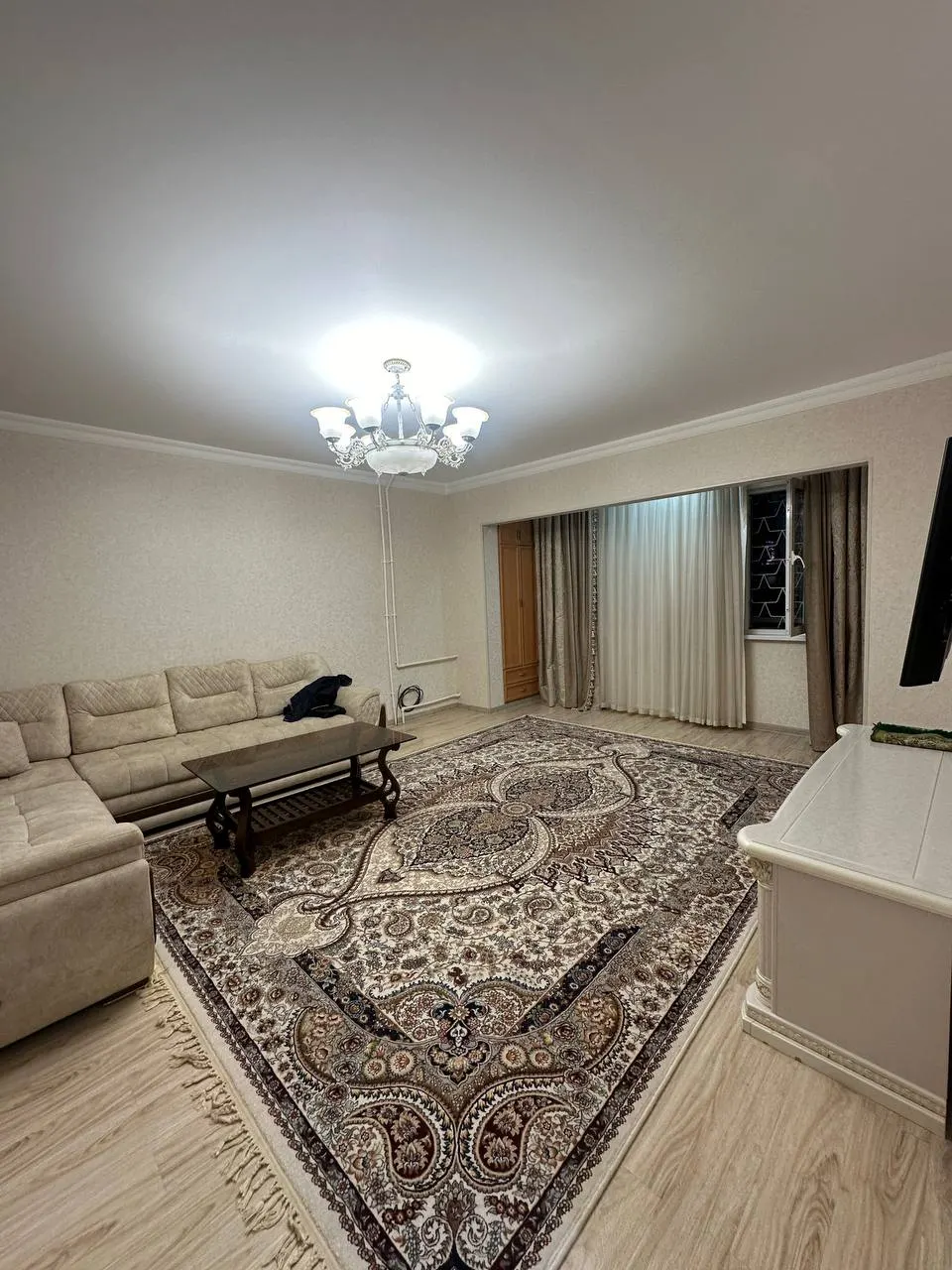 Сдаётся 3-комнатная квартира, 74 м², 1/4 этаж — Мирабадский район