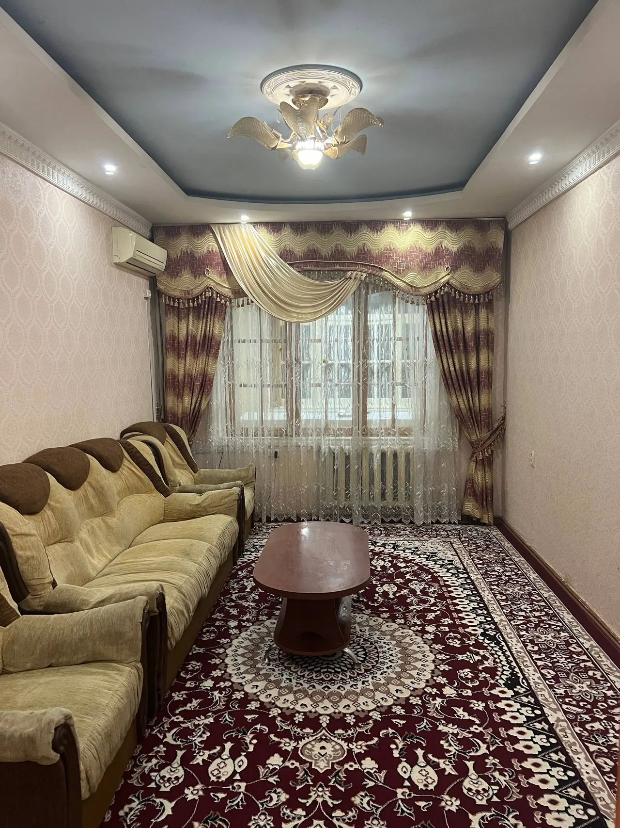 Продаётся 3-комнатная квартира, 78 м², 1/4 этаж — Чиланзарский район