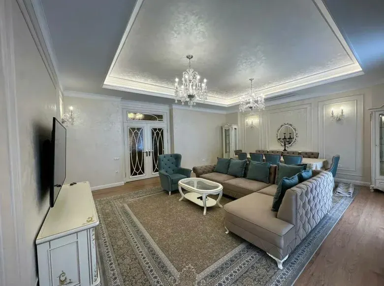 Ижарага берилади 4 хонали квартира, 180 м², 4/7 қават — Яккасарой тумани
