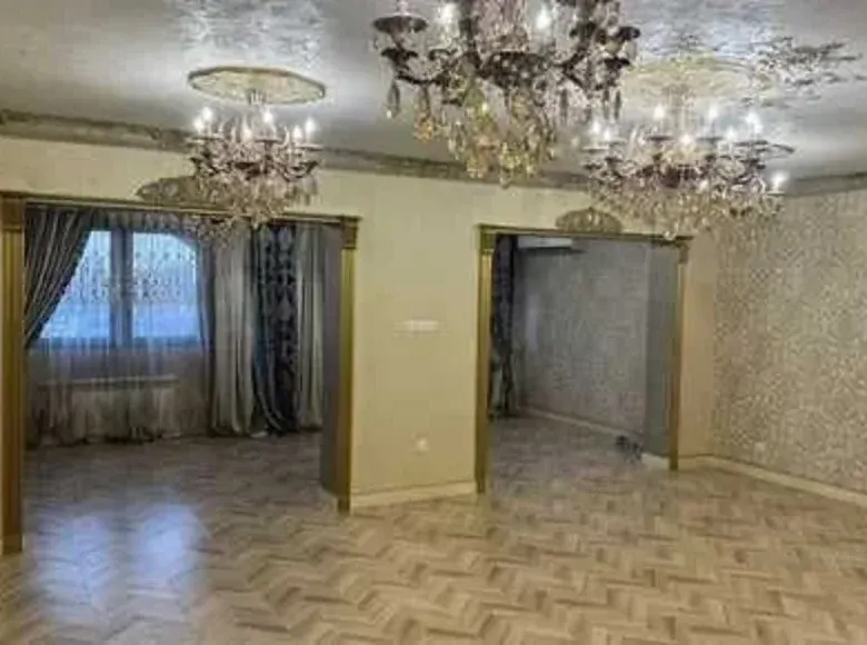 Продаётся 5-комнатная квартира, 203 м², 7/9 этаж — Мирабадский район