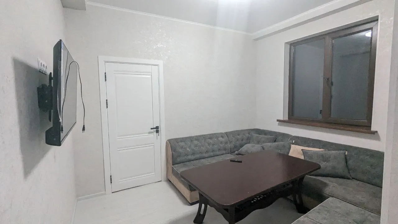 Sotiladi 2 xonali kvartira, 40 m², 2/4 qavat — Mirzo Ulugʻbek tumani