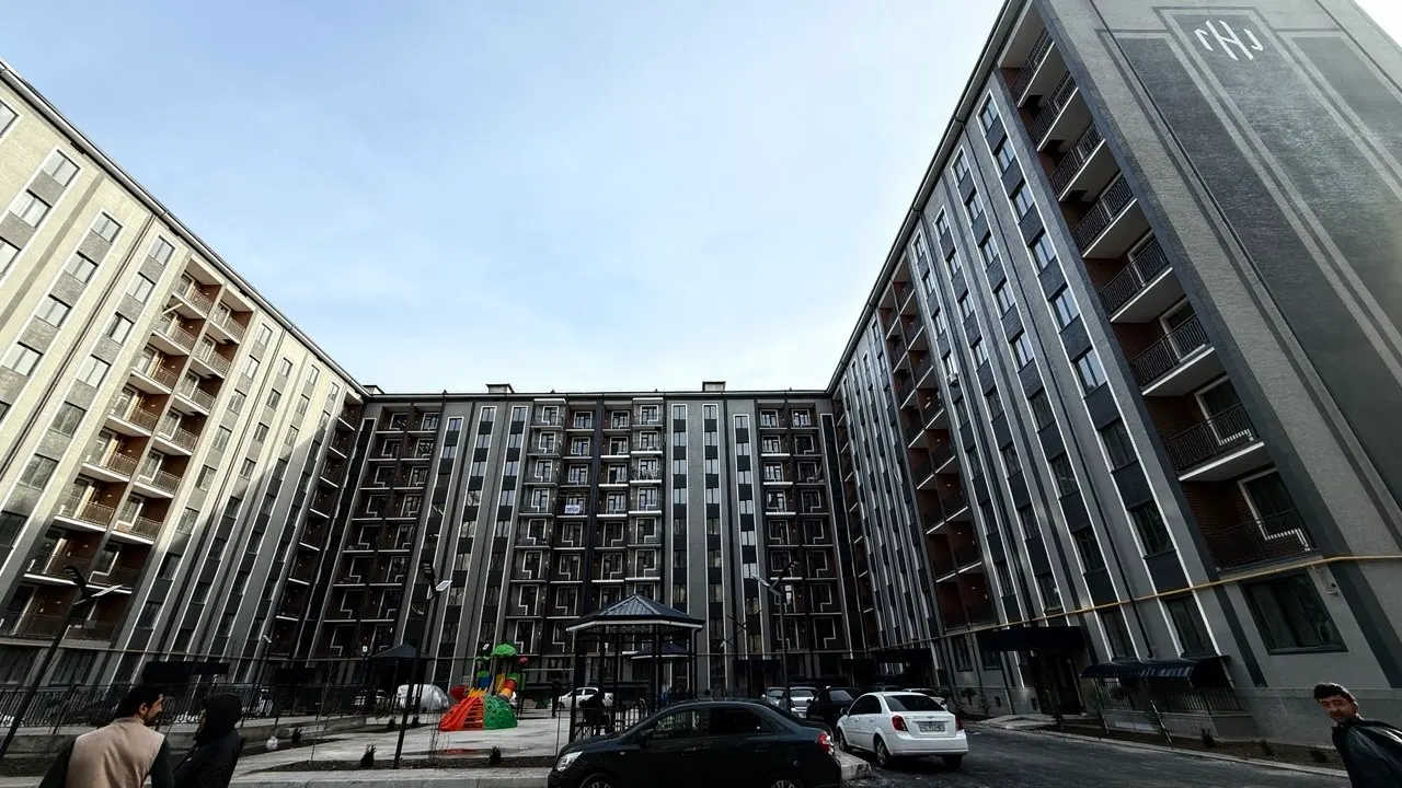 Сотилади 1 хонали квартира, 44 м², 9/9 қават — Янгиҳаёт тумани