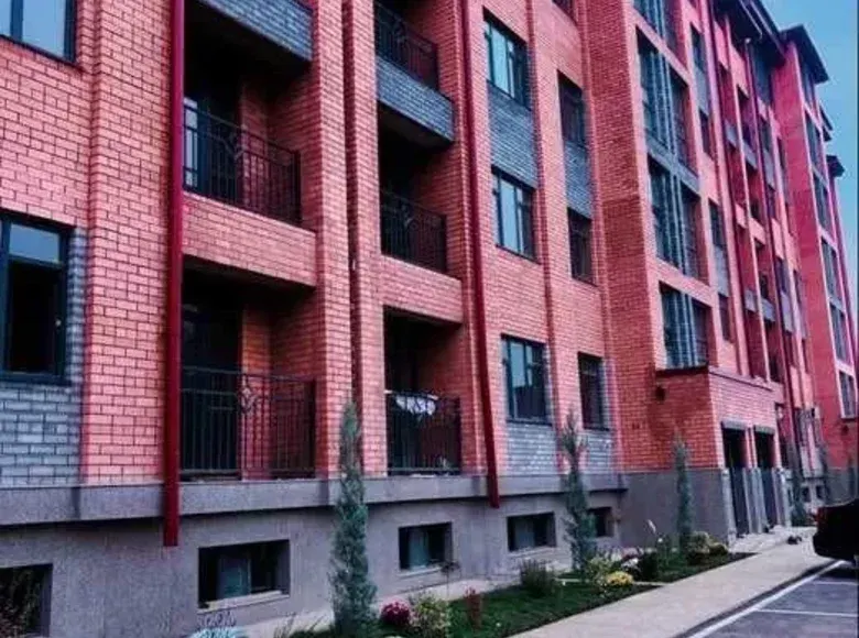 Sotiladi 2 xonali kvartira, 42 m², 2/6 qavat — Yashnobod tumani